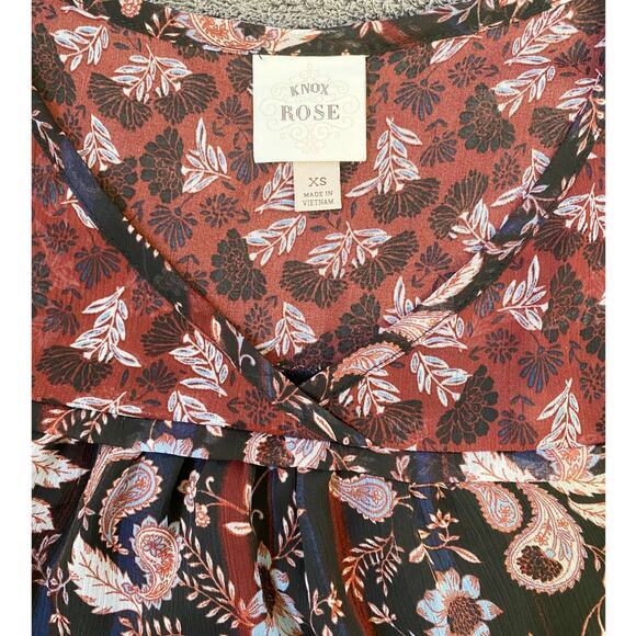 Knox Rose Women's Short Sleeve Floral Paisley Red Blue Top‎ Blouse V-Neck XS - Picture 7 of 12